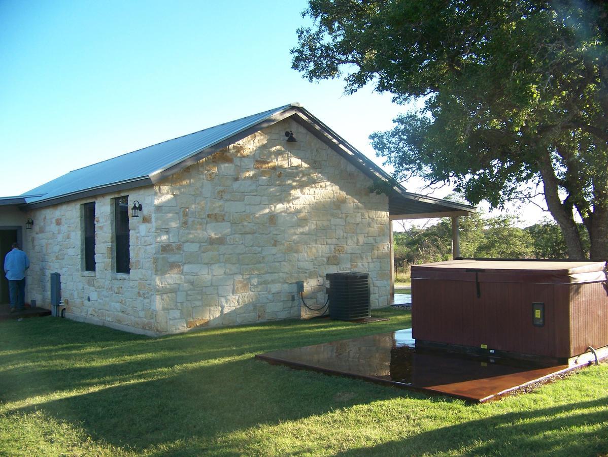 Breezy Hills Cottages - Hill Top Cottage Fredericksburg Extérieur photo