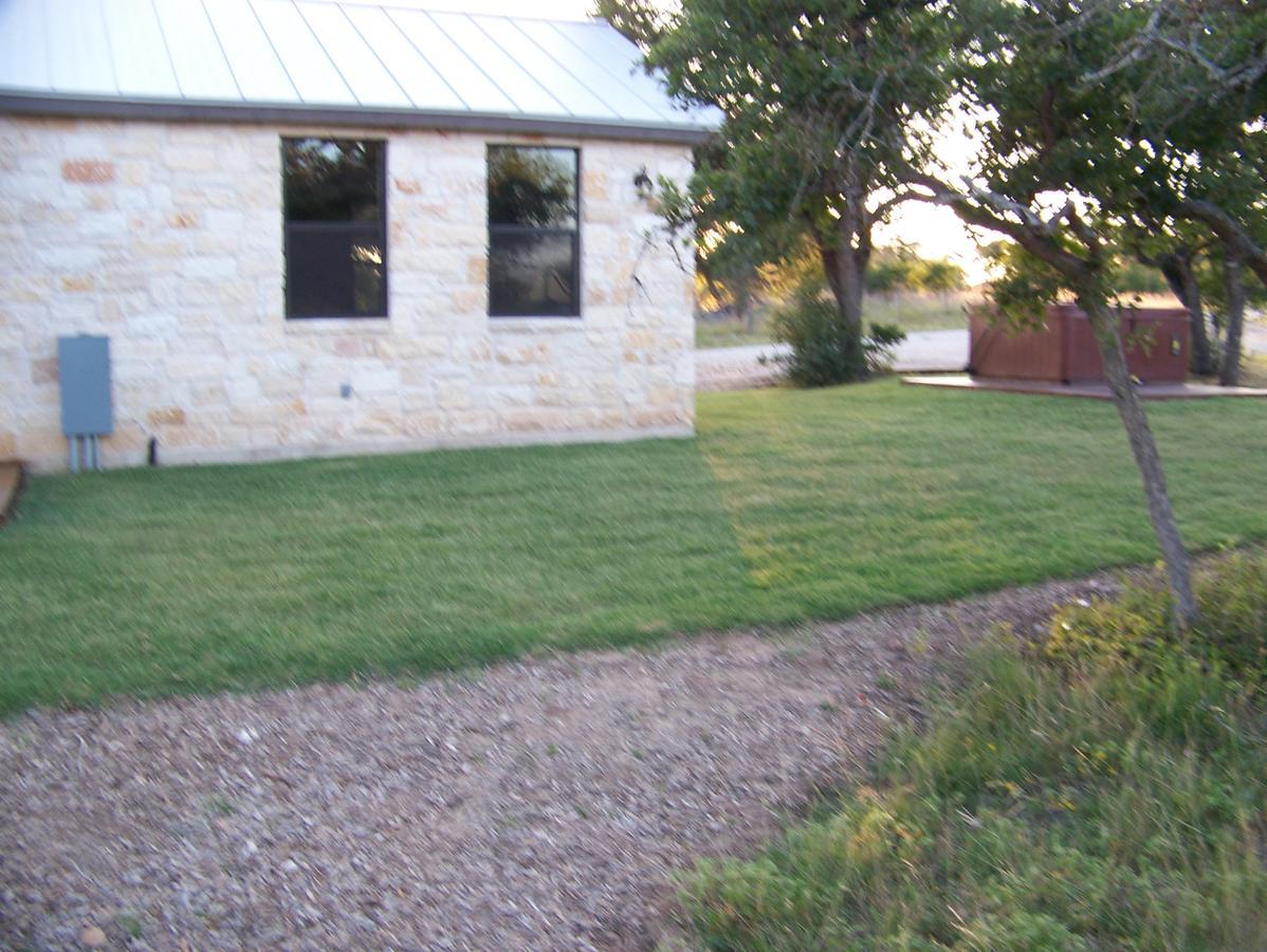 Breezy Hills Cottages - Hill Top Cottage Fredericksburg Extérieur photo