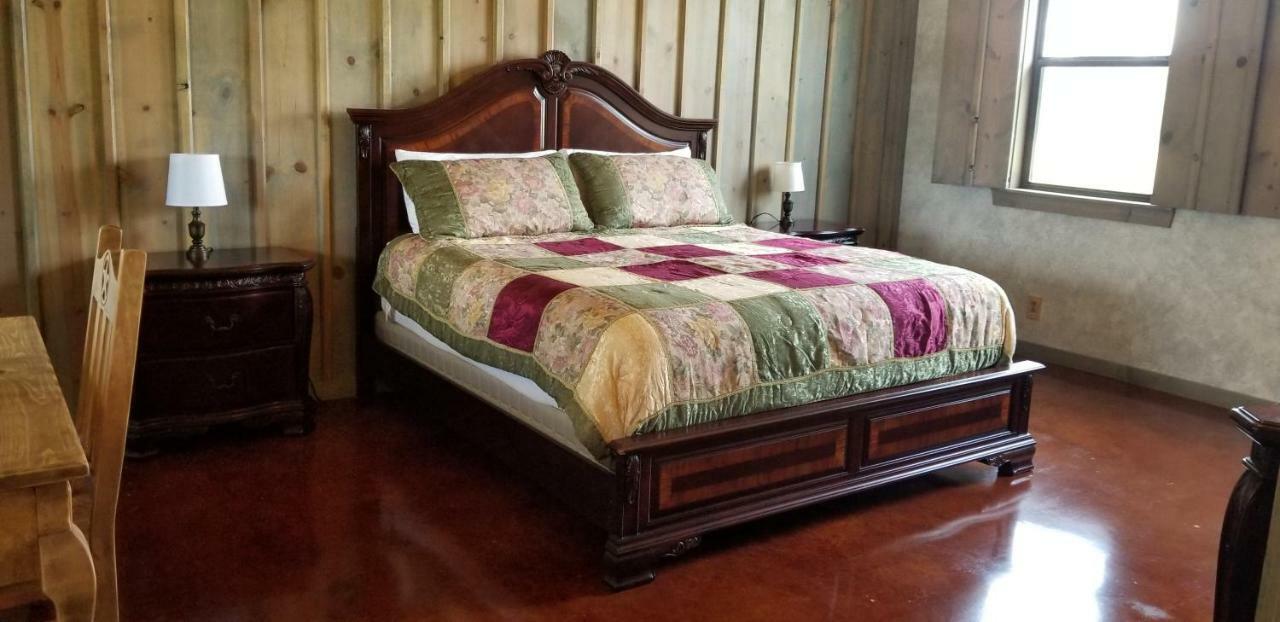 Breezy Hills Cottages - Hill Top Cottage Fredericksburg Extérieur photo